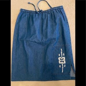 St. Germain’s Denim Skirt Size P/S
